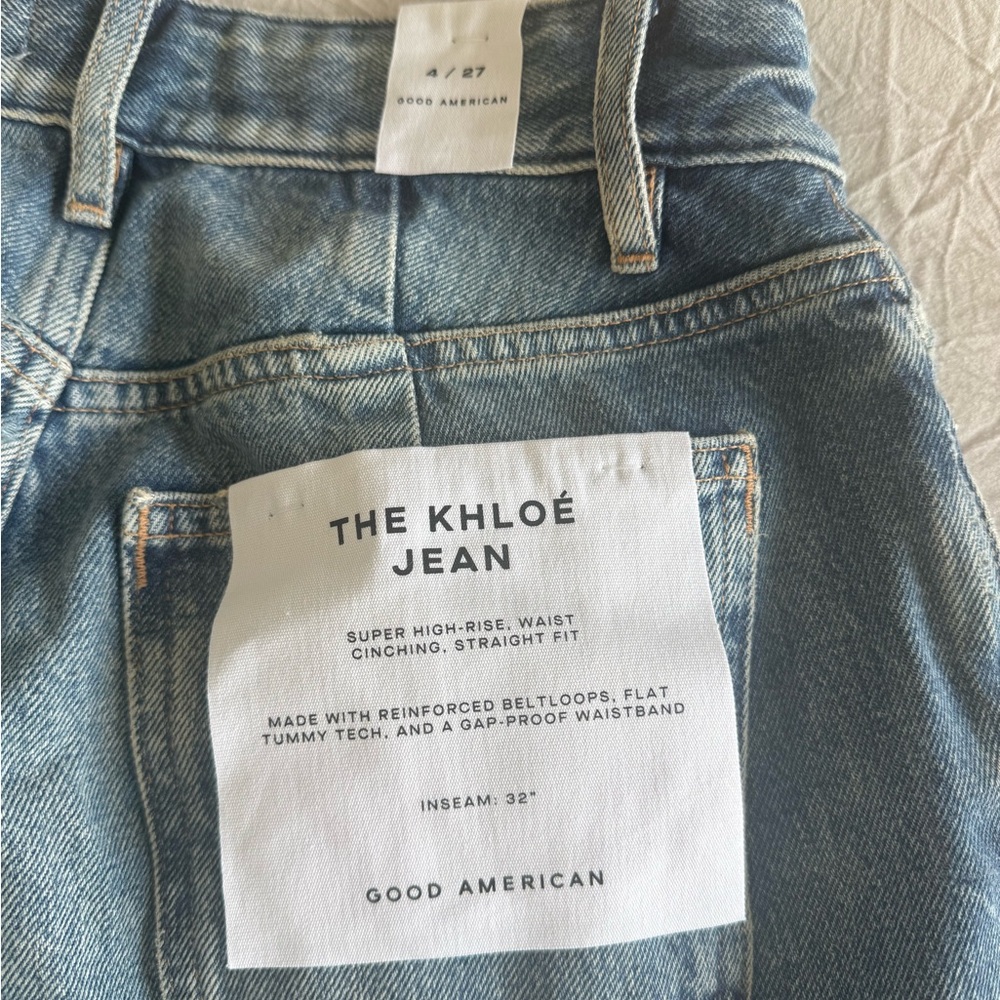 Good American The Khloe Jean in Indigo1017 - Picture 8 of 9